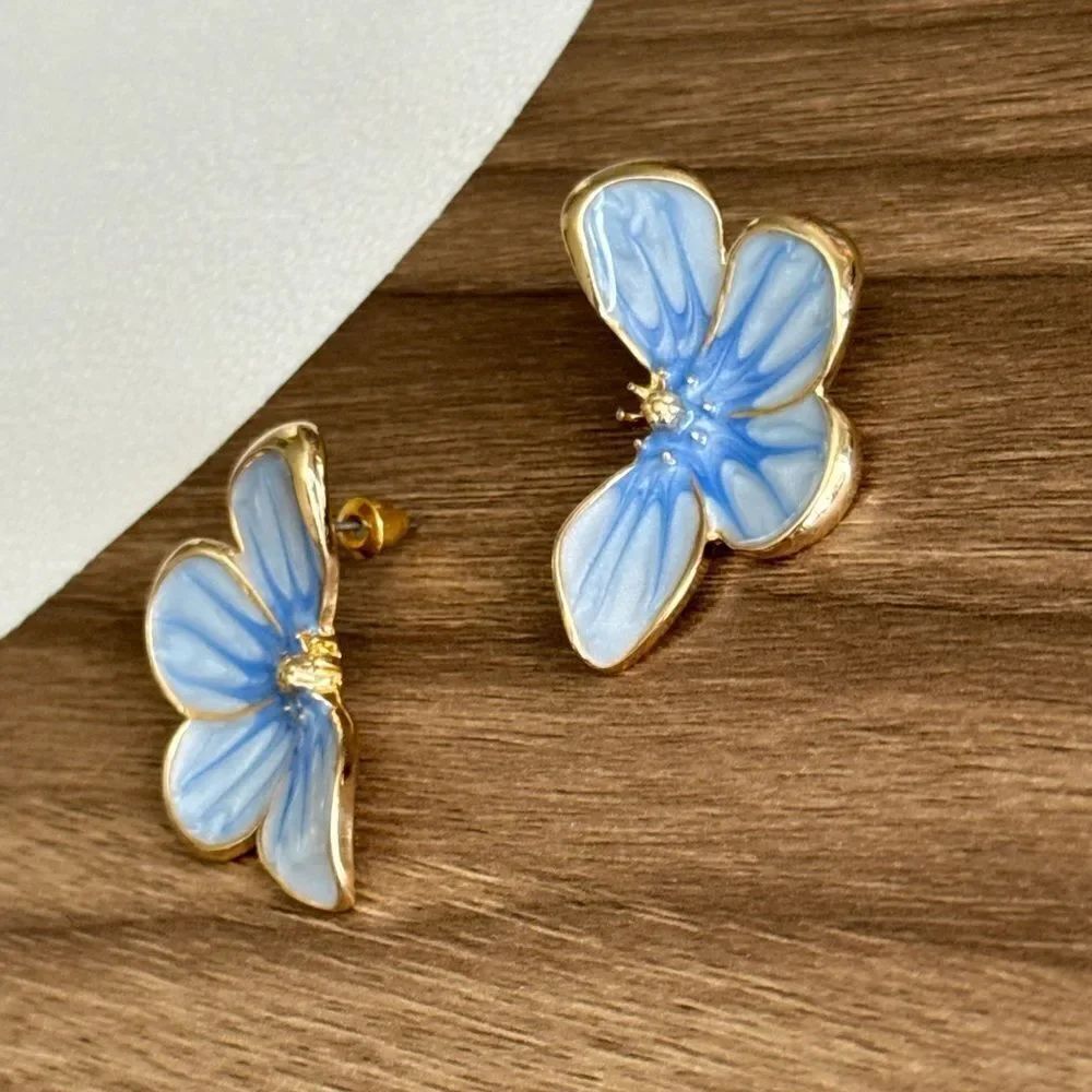 Flower statement Earrings Q41 - Picture 7 of 8